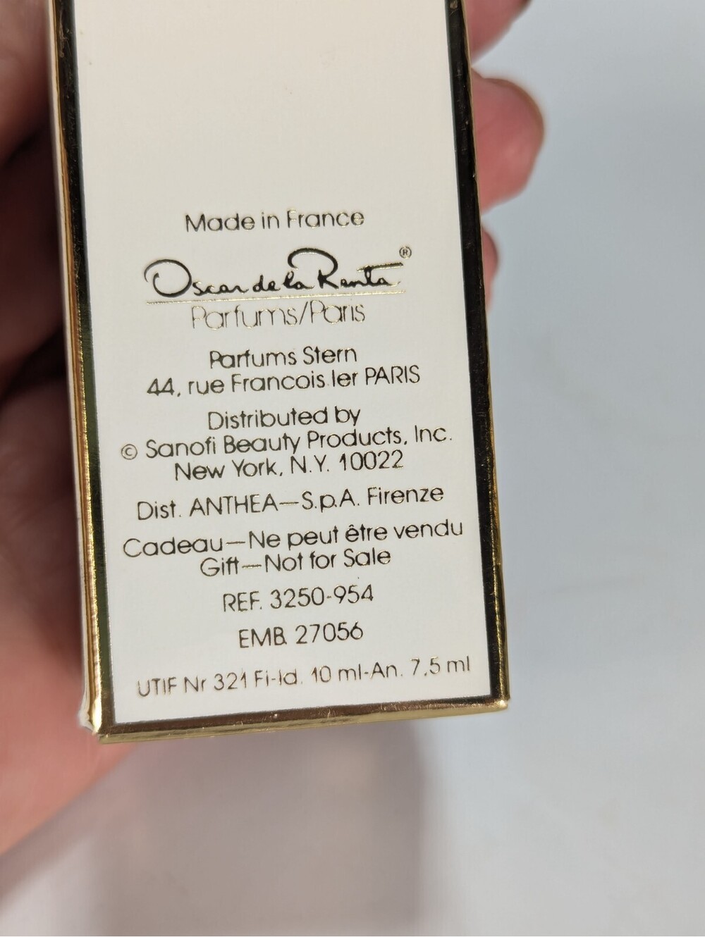 NEW Oscar de la Renta Volupté Mini Vaporizeur Eau de Toilette 10ML Travel Size - Picture 3 of 10